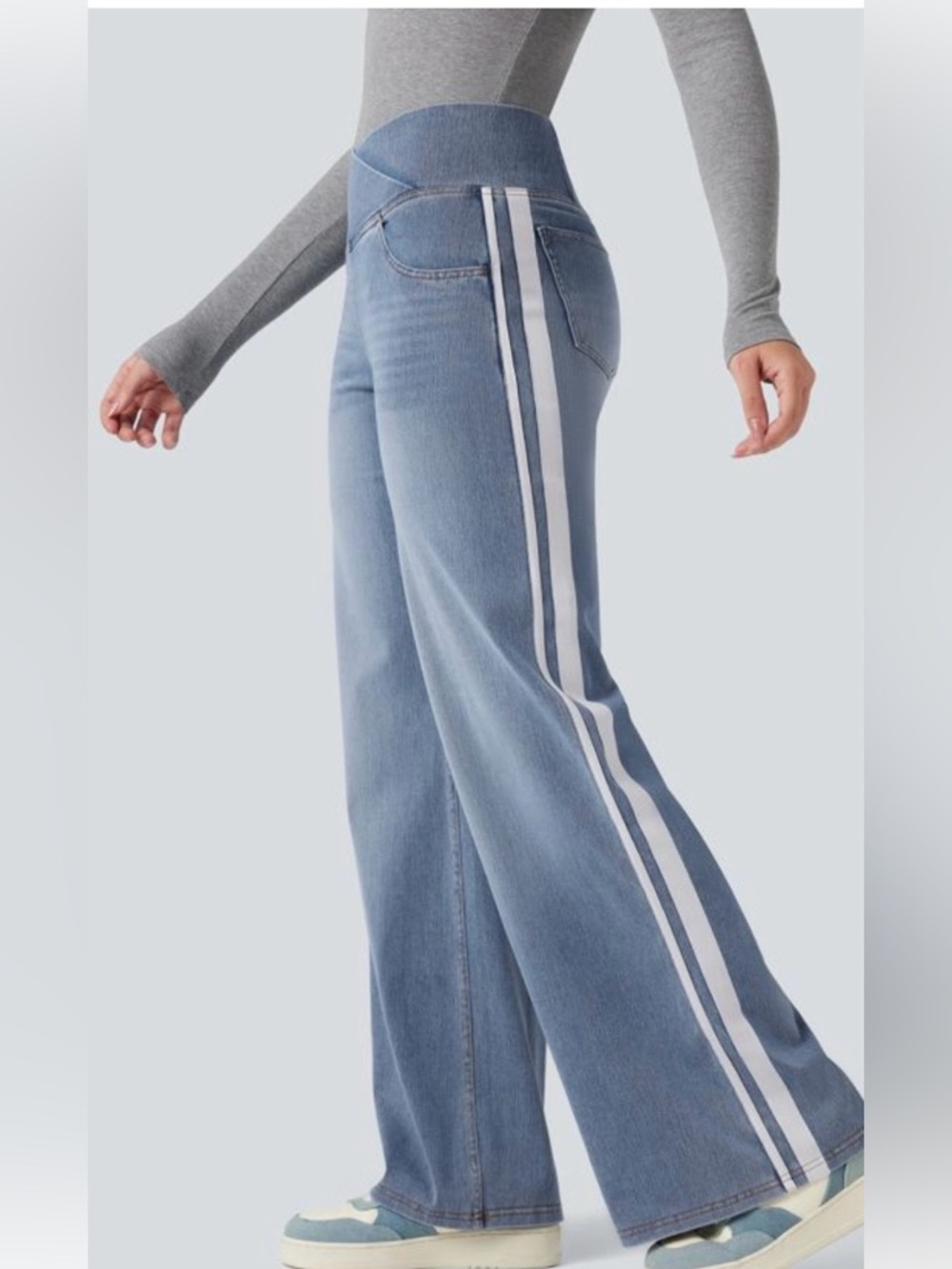 HALARA Light Blue High-Rise Wide Leg Jeans with White Side Stripes